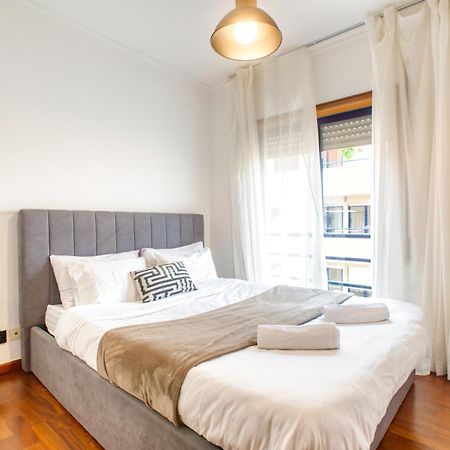 וילה נובה דה גאיה Apartamento T1- Gaia Zona.Comercial מראה חיצוני תמונה